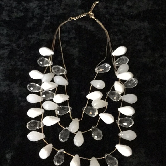 Necklace and earring set. - Picture 2 of 8